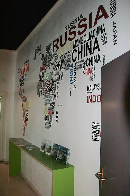 Mundaka Hostel & Sports Cafe